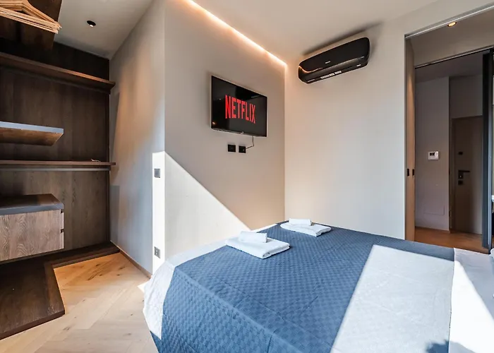 Appartamento Terrazza Con Jacuzzi E Vista Iconica Sul Duomo Milano