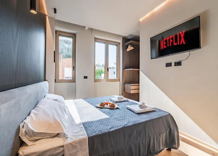 Terrazza Con Jacuzzi E Vista Iconica Sul Duomo Appartamento Milano