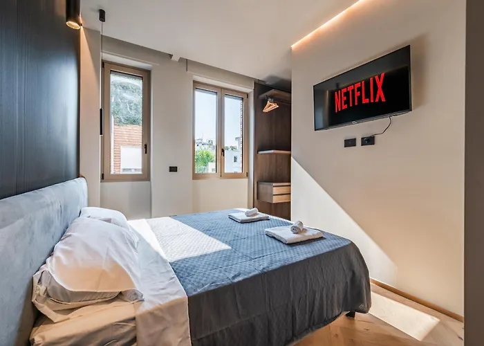 Appartamento Terrazza Con Jacuzzi E Vista Iconica Sul Duomo Milano