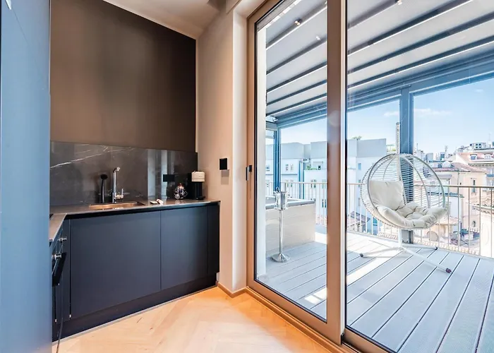 Terrazza Con Jacuzzi E Vista Iconica Sul Duomo Milano
